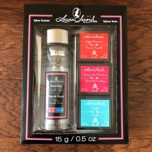 BNIB Laura Secord travel tea infuser set